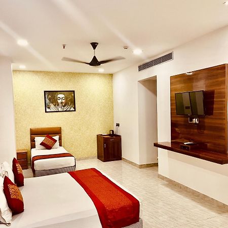 Amora Rooms Dwarka New Delhi Exterior photo